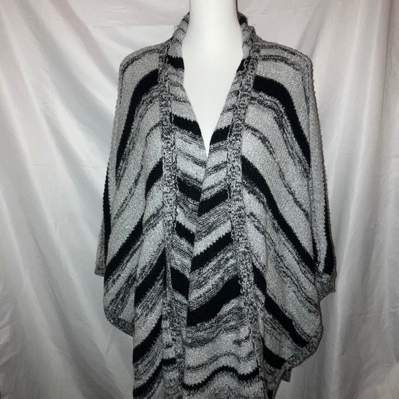 MOSSIMIO Black and White Stripe Open Front Knit Cardigan Poncho - Picture 1 of 6